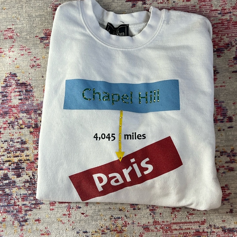 SIZE SMALL SWEATSHIRT
